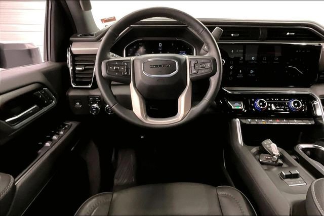 Used 2025 GMC Sierra 2500 Denali w/ Denali Reserve Package AWD/4WD image 6