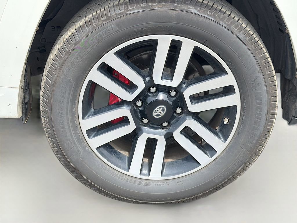 Used 2014 Toyota 4Runner Limited AWD/4WD image 10