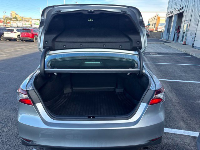 Used 2024 Toyota Camry LE FWD image 18