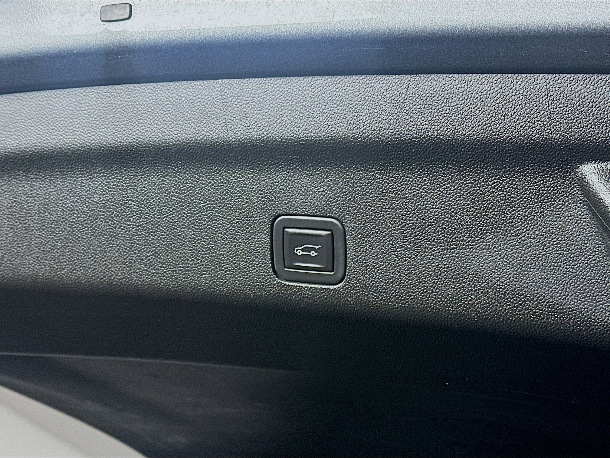 Used 2024 Chevrolet Tahoe Premier image 31