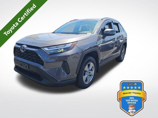 Used 2022 Toyota RAV4 XLE w/ Carpet Mat Package (TMS)
