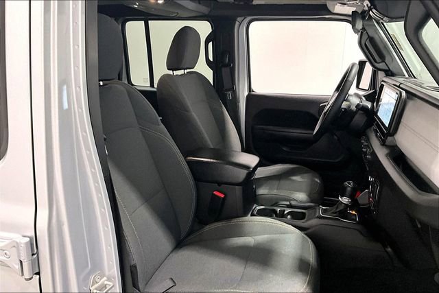 Used 2024 Jeep Wrangler Willys image 31