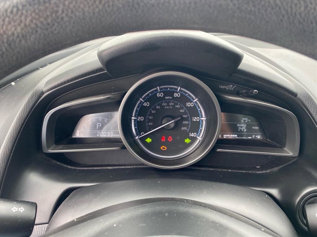 Used 2020 Toyota Yaris LE image 14