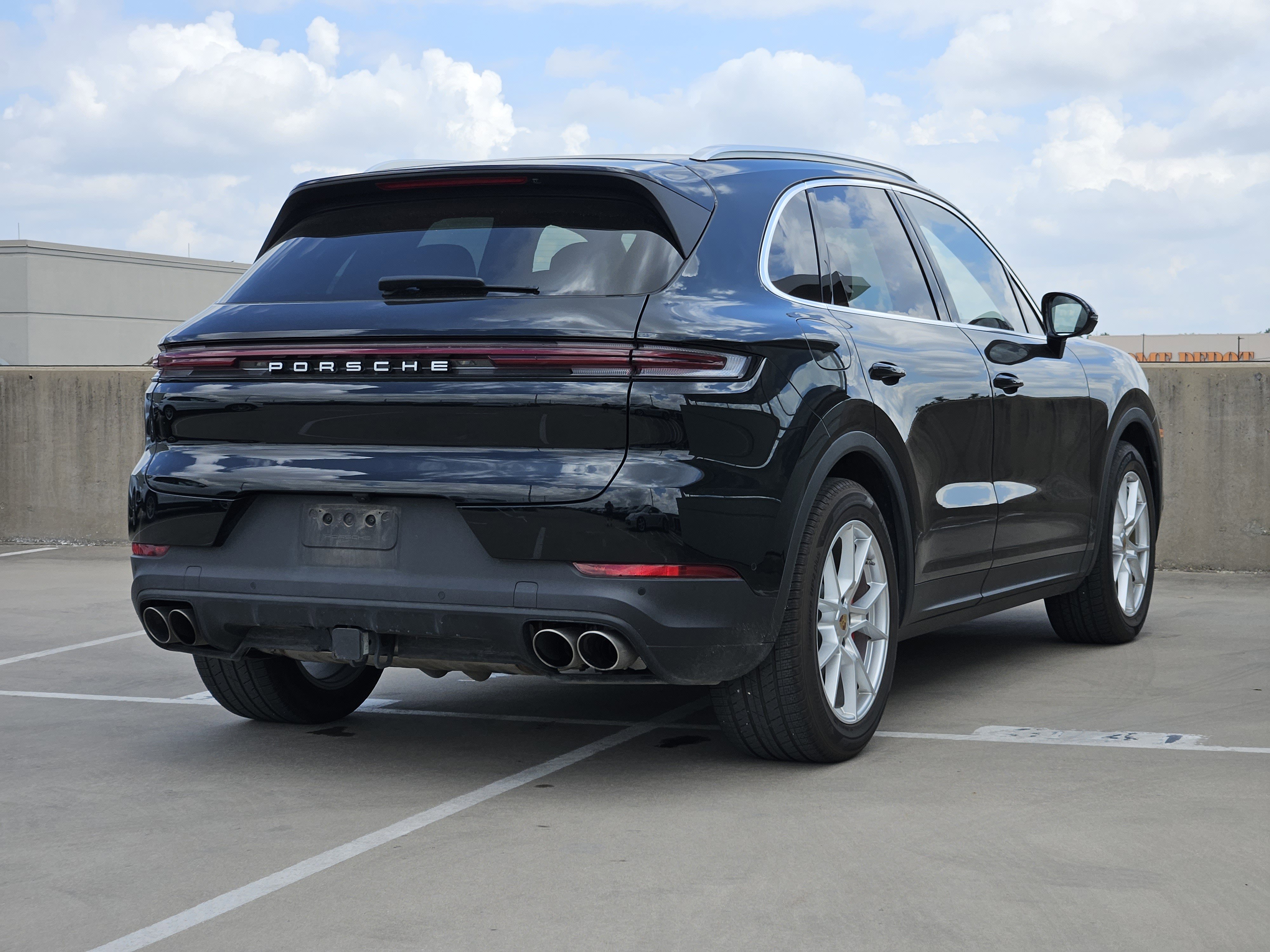 Certified 2024 Porsche Cayenne S AWD/4WD image 8