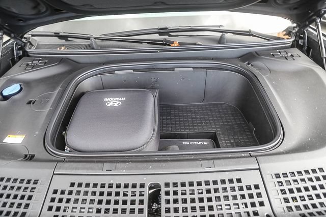 New 2026 Hyundai Ioniq 9 Limited AWD/4WD image 30
