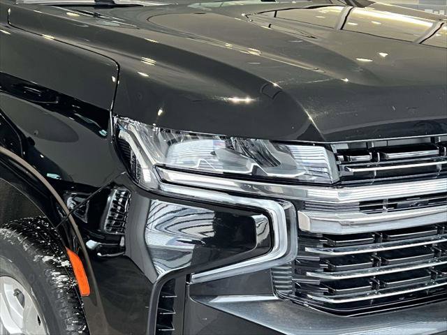 Used 2024 Chevrolet Suburban LT image 8