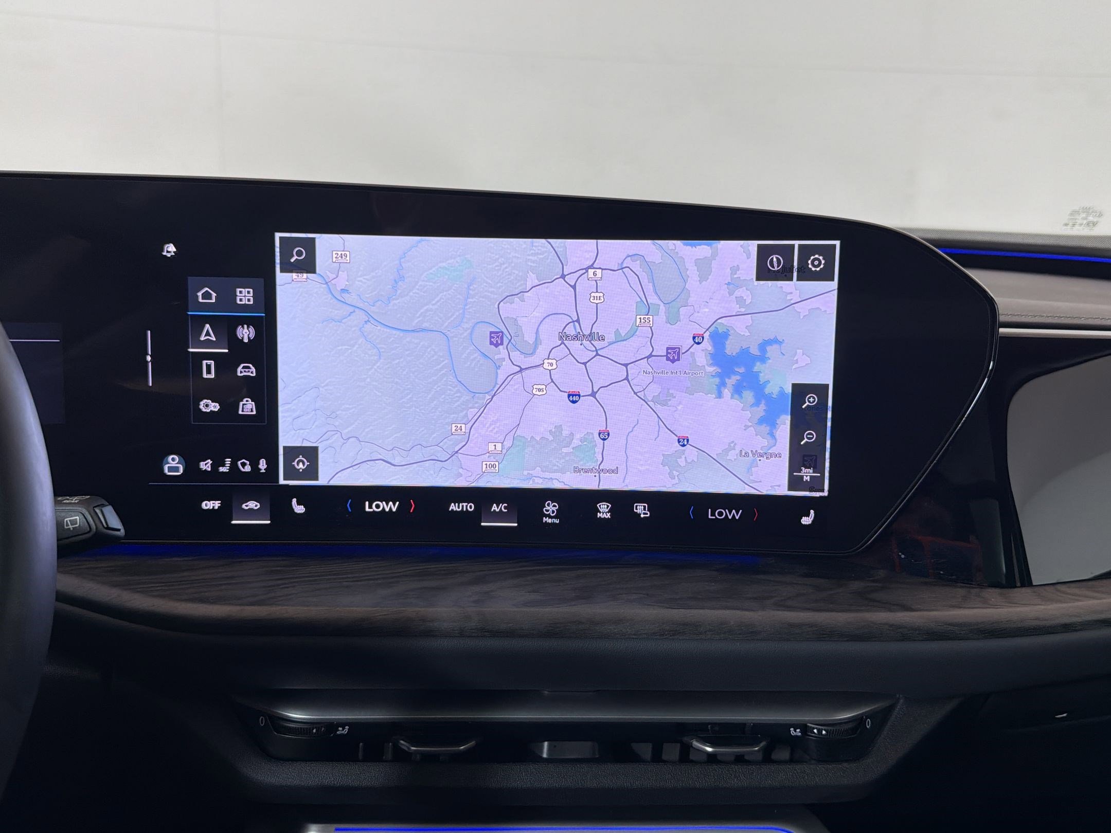 Used 2025 Audi Q5 Premium w/ Convenience Package image 28