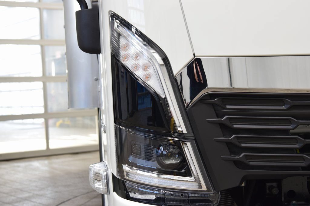 New 2026 Chevrolet Low Cab Forward 5500 XD RWD image 6