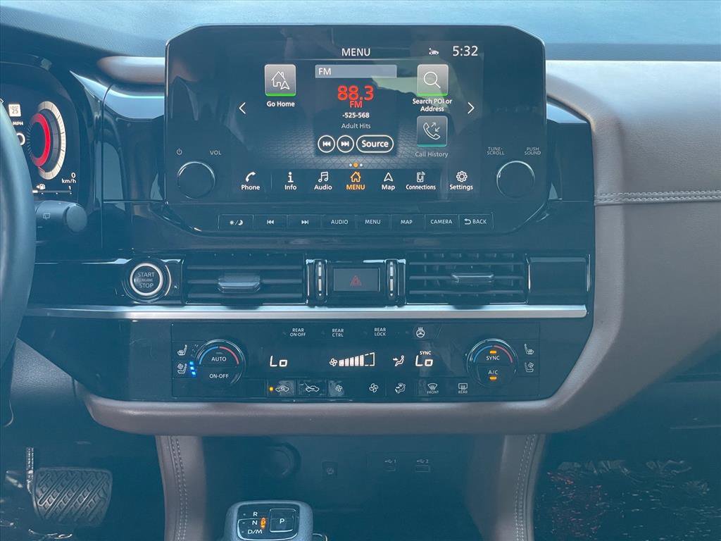 Used 2023 Nissan Pathfinder Platinum image 15