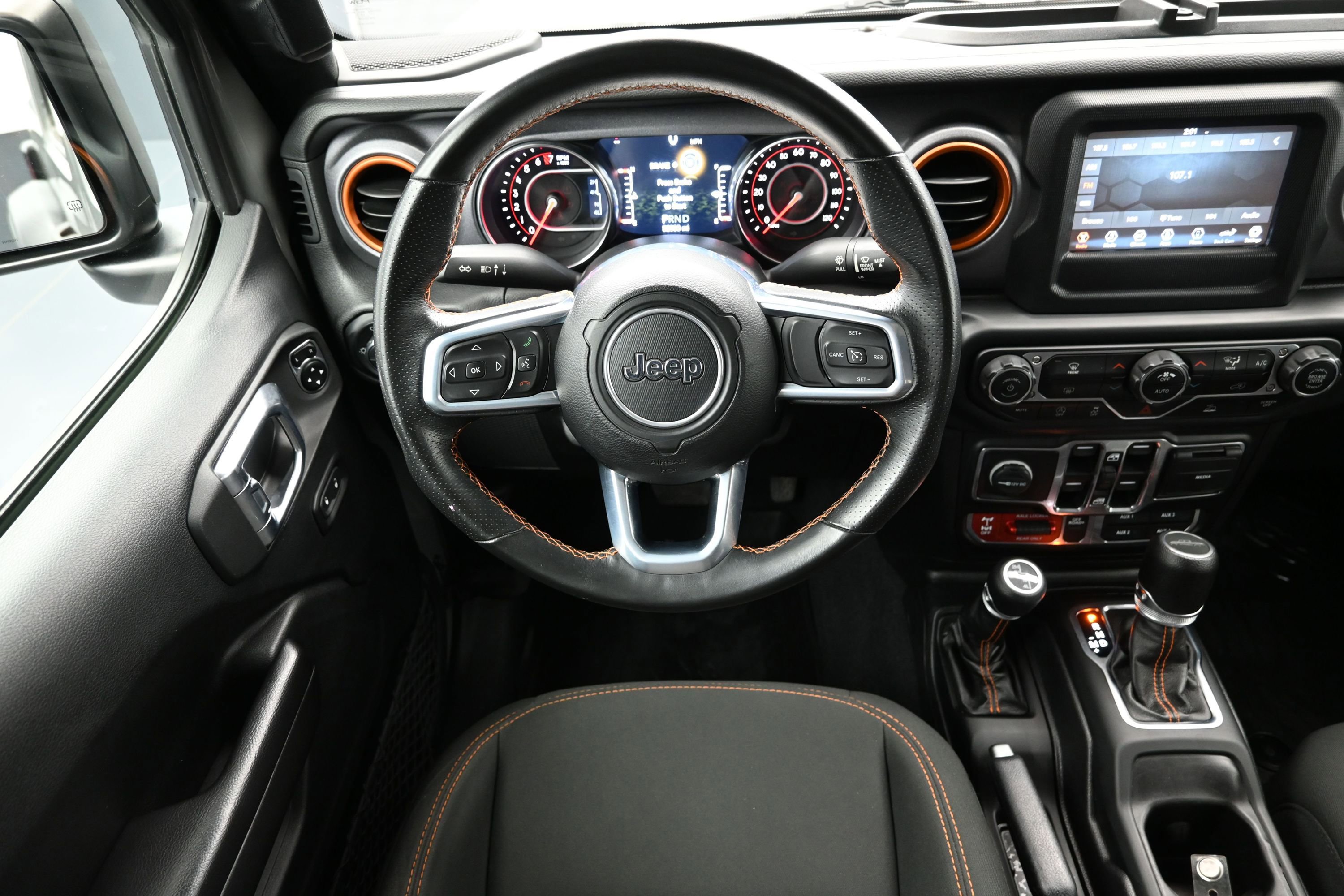 Used 2020 Jeep Gladiator Mojave w/ Trailer Tow Package AWD/4WD image 26