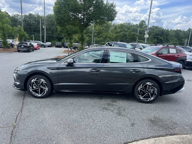New 2026 Hyundai Sonata SEL FWD image 4