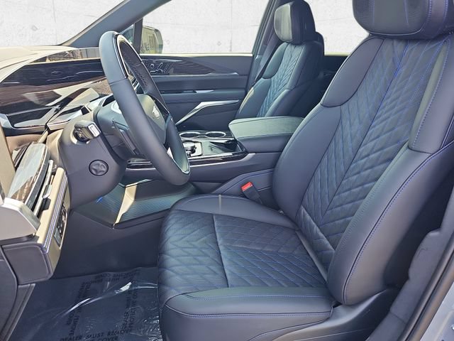 Used 2026 Cadillac Escalade IQ Sport 1 w/ LPO, ONYX Package AWD/4WD image 17