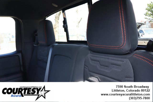 Used 2024 Nissan Frontier PRO-4X w/ Technology Package image 25