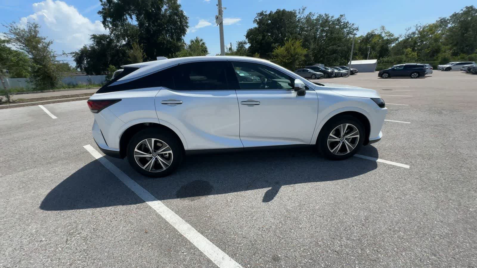 Used 2025 Lexus RX 350 FWD w/ Accessory Package (K3) image 9