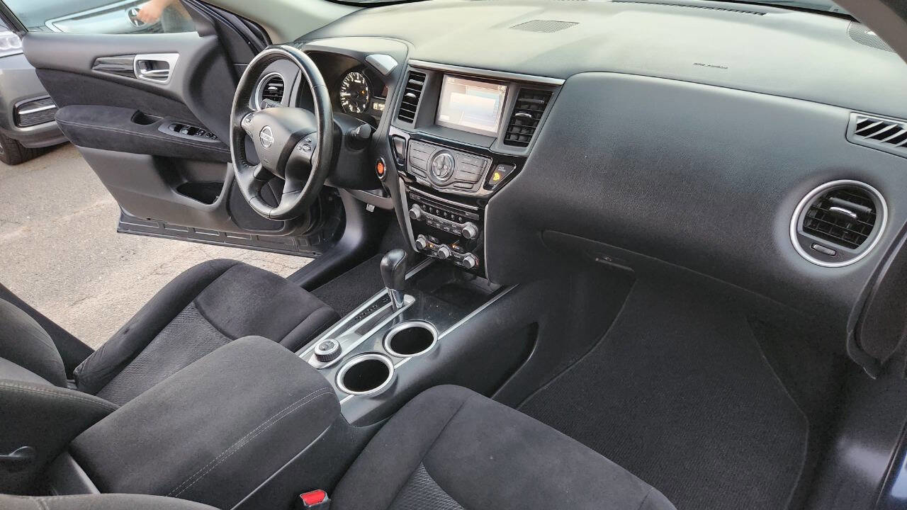 Used 2015 Nissan Pathfinder SV w/ Cargo Package image 43