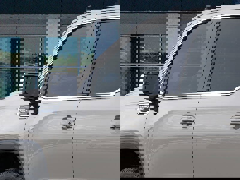 New 2026 GMC Sierra 1500 SLE w/ Preferred Package image 12
