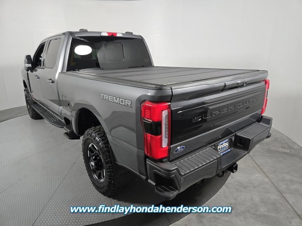Used 2026 Ford F350 Platinum w/ Tremor Off-Road Package AWD/4WD image 4
