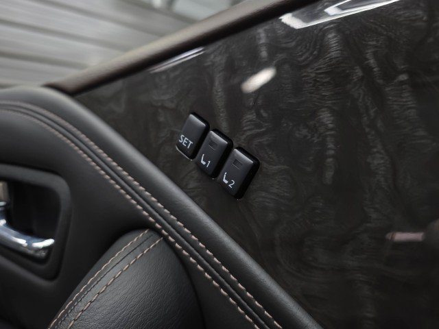 Used 2023 Nissan Armada Platinum AWD/4WD image 37