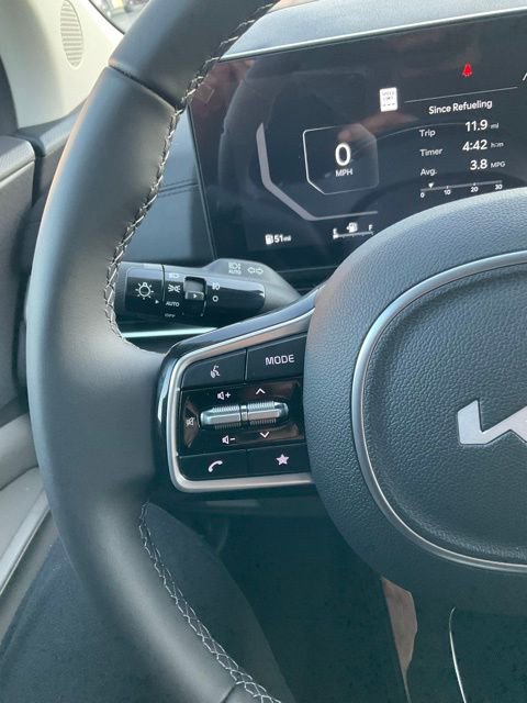 New 2026 Kia Carnival SX FWD image 31