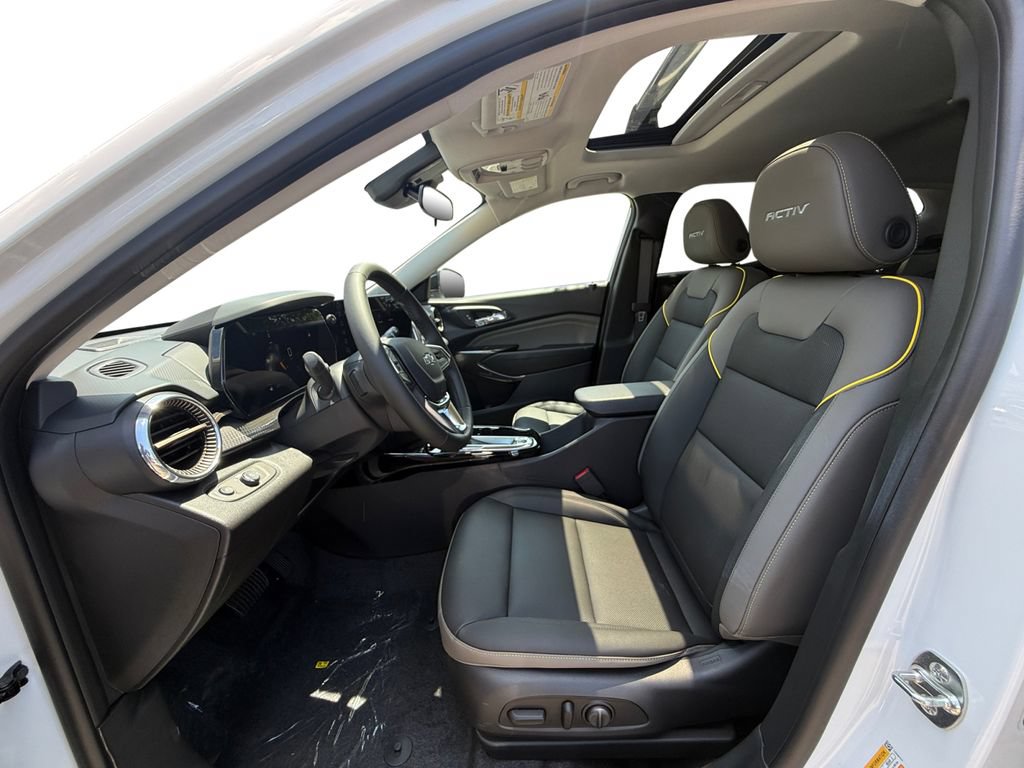 New 2026 Chevrolet Trax ACTIV w/ Sunroof Package FWD image 9
