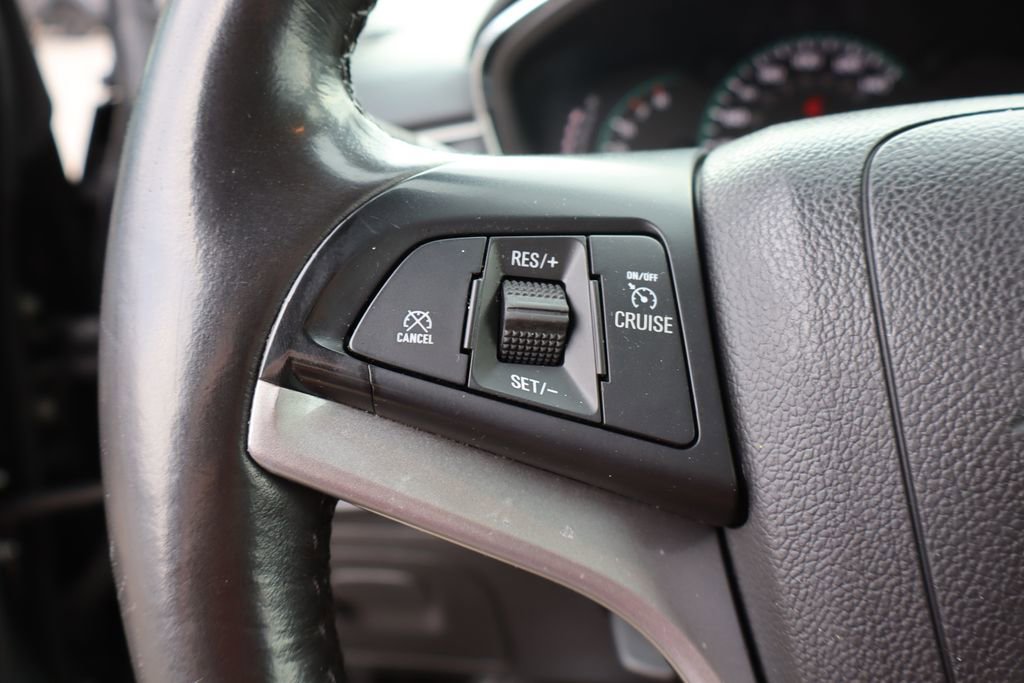 Used 2019 Chevrolet Trax LT w/ LT Convenience Package image 12