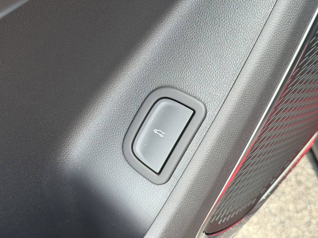 New 2026 GMC Acadia Elevation FWD image 18