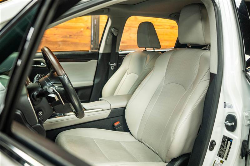 Used 2020 Lexus RX 450h AWD w/ Premium Package image 10