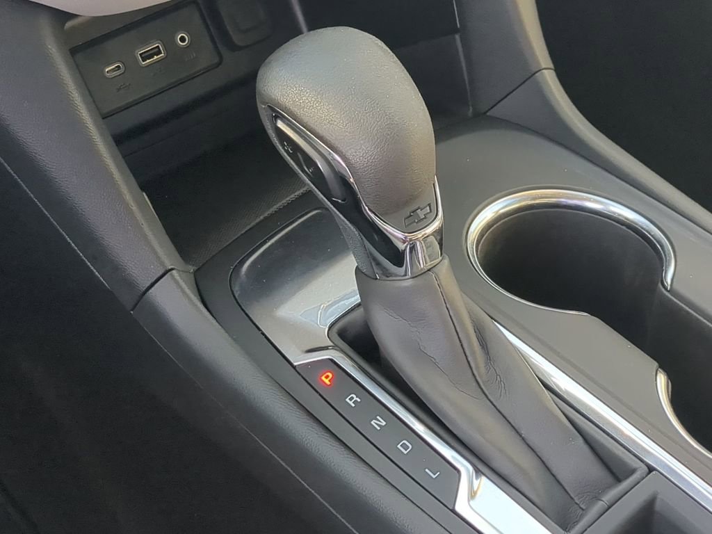 Used 2023 Chevrolet Equinox LS image 15