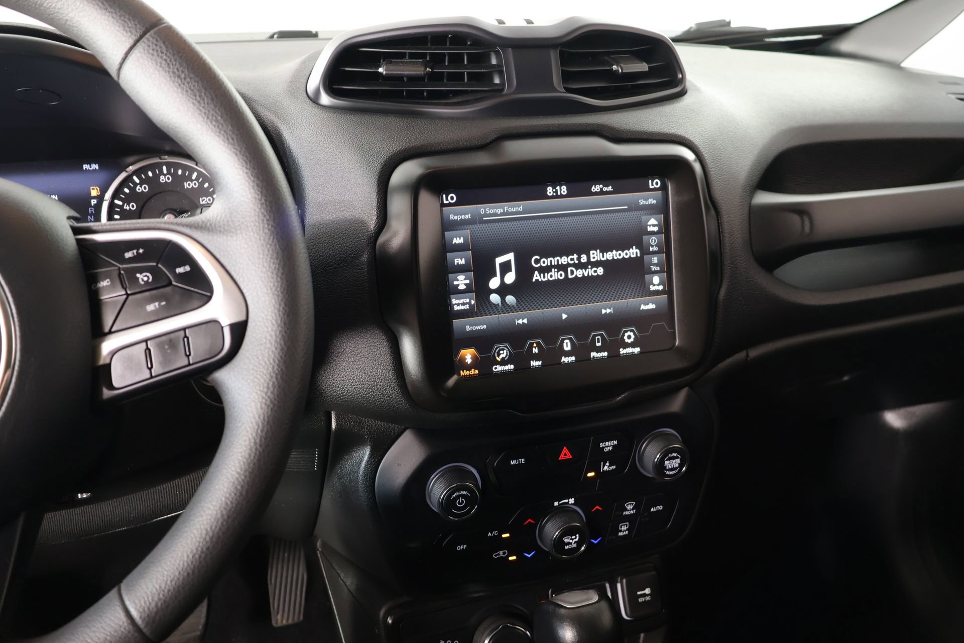 Used 2023 Jeep Renegade Latitude AWD/4WD image 5