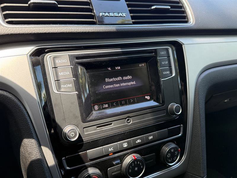 Used 2018 Volkswagen Passat 2.0T S FWD image 23