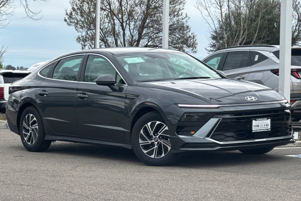 New 2026 Hyundai Sonata Blue image 2
