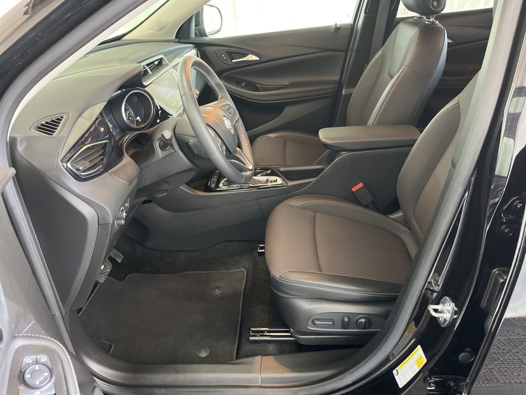 Used 2023 Buick Encore GX Select w/ Sport Touring Package image 3