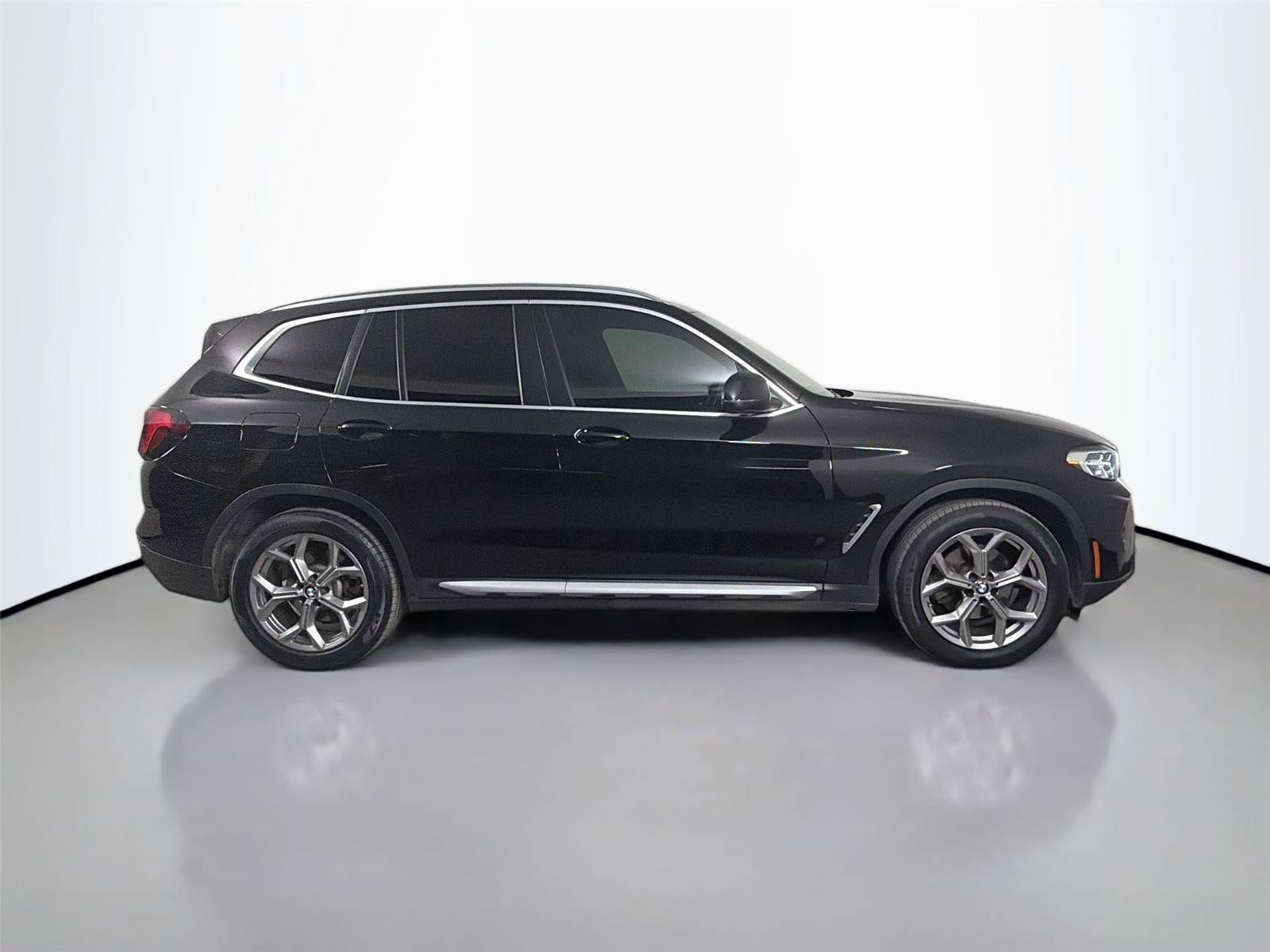 Certified 2023 BMW X3 sDrive30i w/ Convenience Package RWD image 4