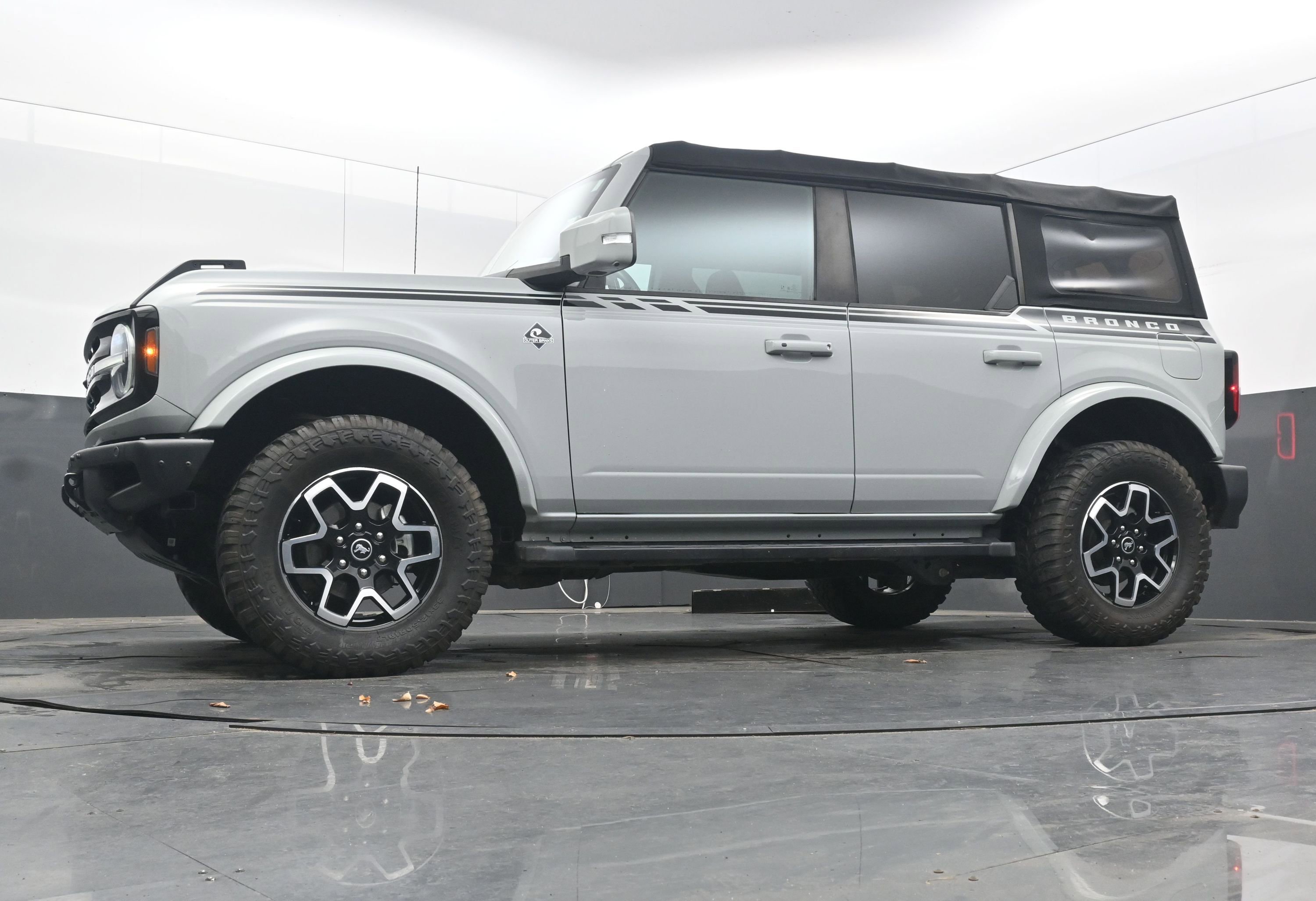 Used 2021 Ford Bronco Outer Banks image 26