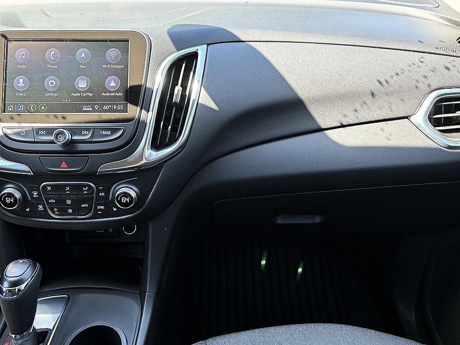Used 2020 Chevrolet Equinox LT FWD image 14