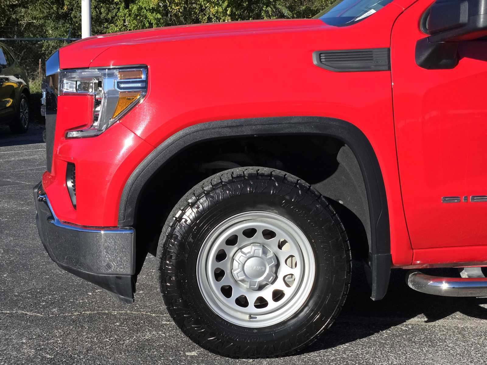 Certified 2020 GMC Sierra 1500 4x4 Crew Cab w/ Sierra Value Package image 8