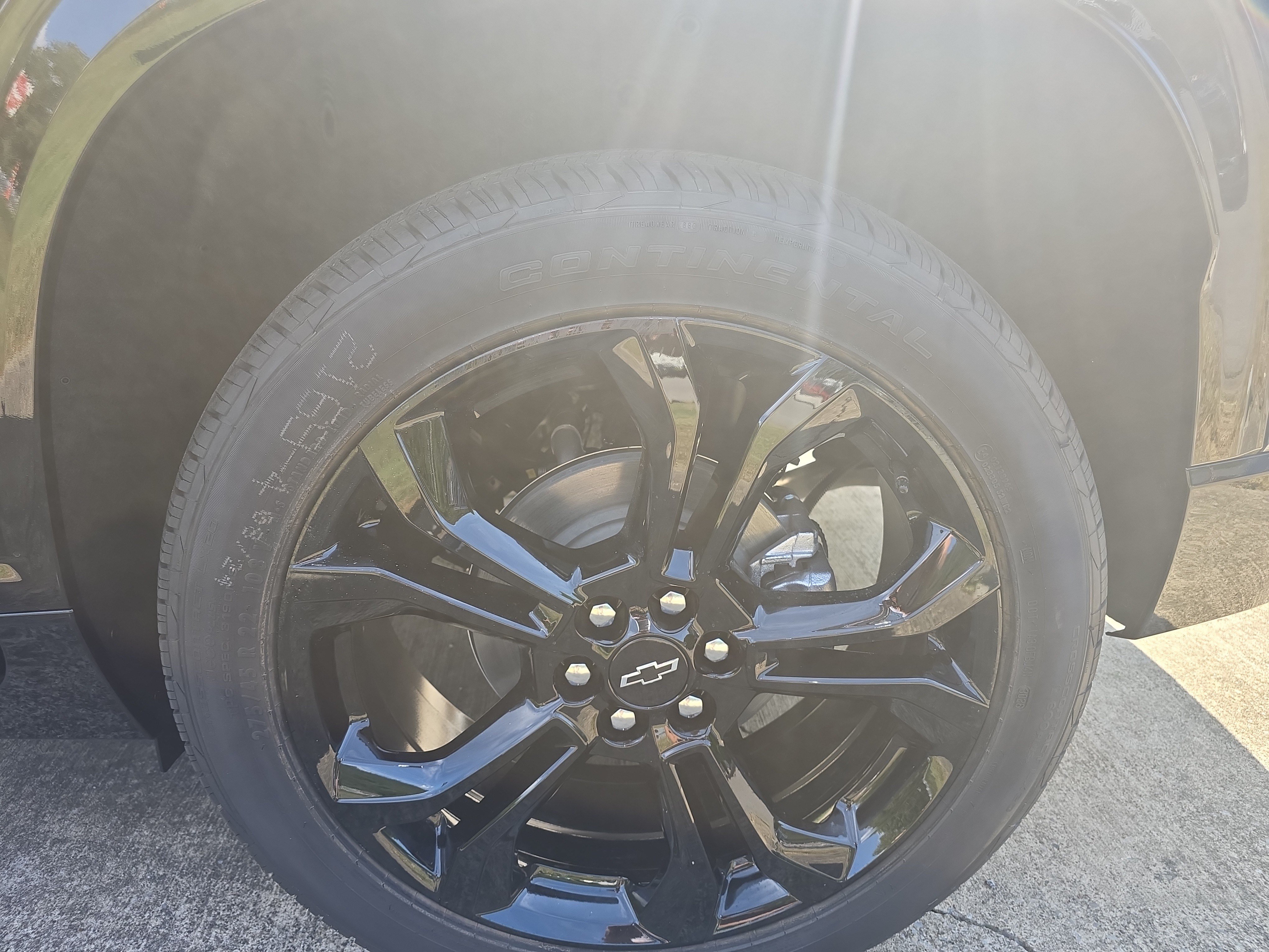 New 2027 Chevrolet Traverse RS w/ LPO, Floor Liner Package AWD/4WD image 24