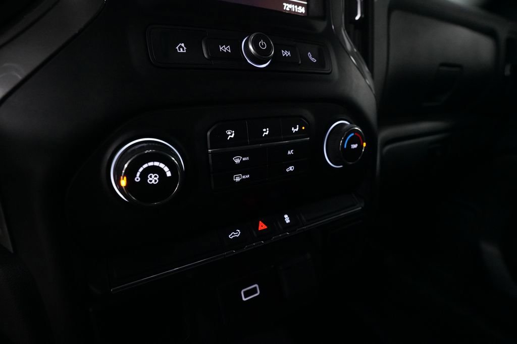 Used 2019 Chevrolet Silverado 1500 Custom w/ Custom Convenience Package AWD/4WD image 19