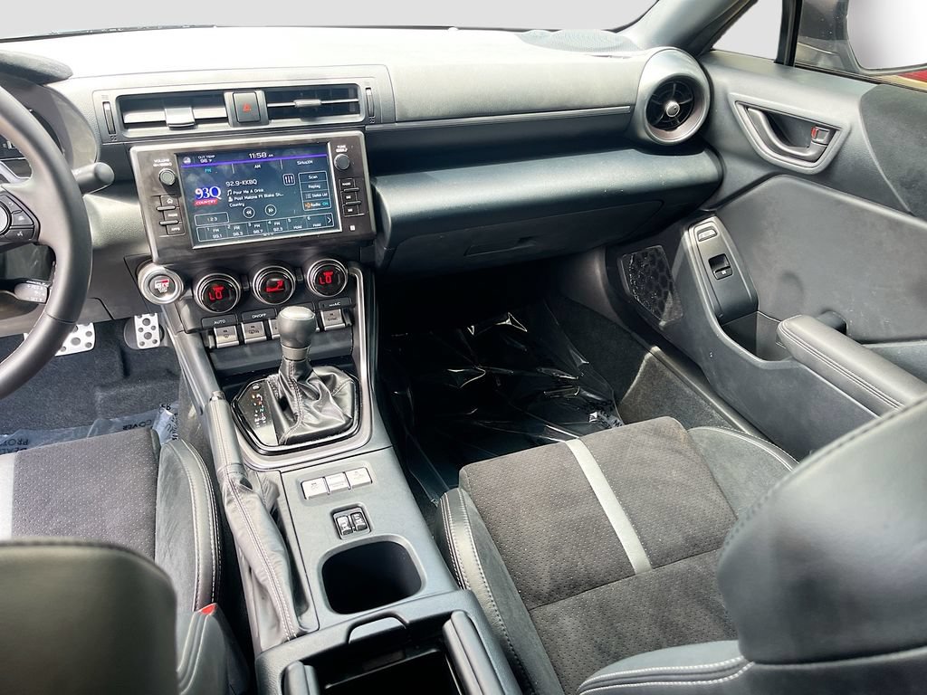 Used 2025 Toyota GR86 Premium w/ ALL Weather Mat Package (TMS) RWD image 22