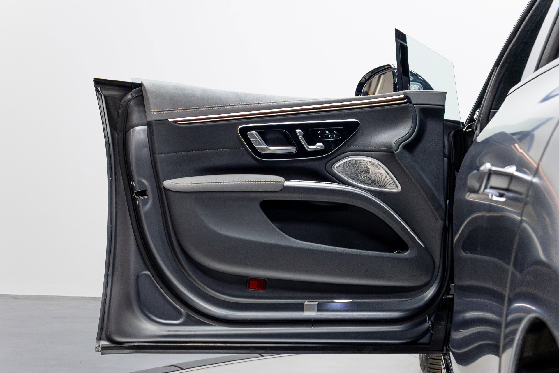 Used 2023 Mercedes-Benz EQS AMG 4MATIC image 60