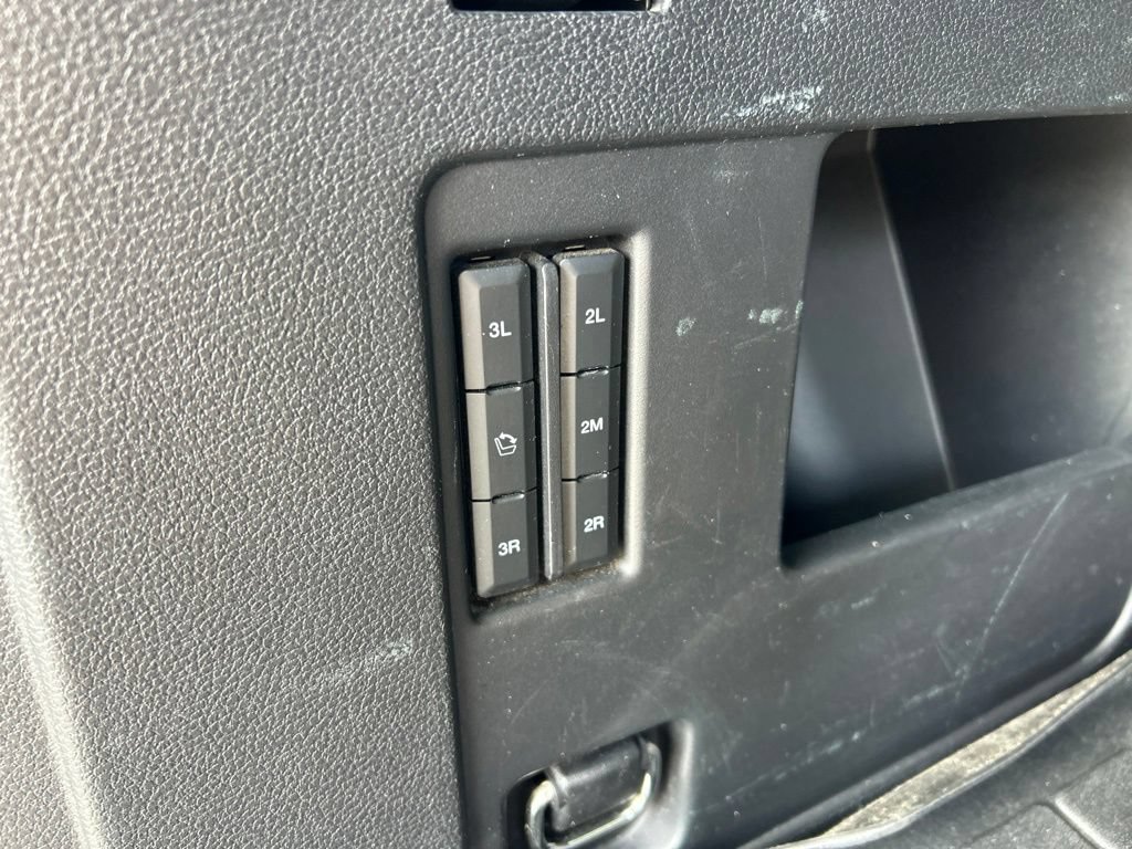 Used 2019 Ford Expedition Max XLT w/ Equipment Group 202A AWD/4WD image 49