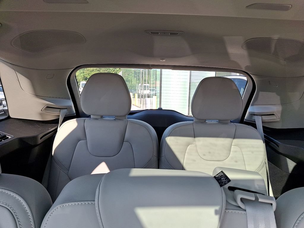 New 2026 Volvo XC90 B6 Ultra w/ Protection Package AWD/4WD image 13