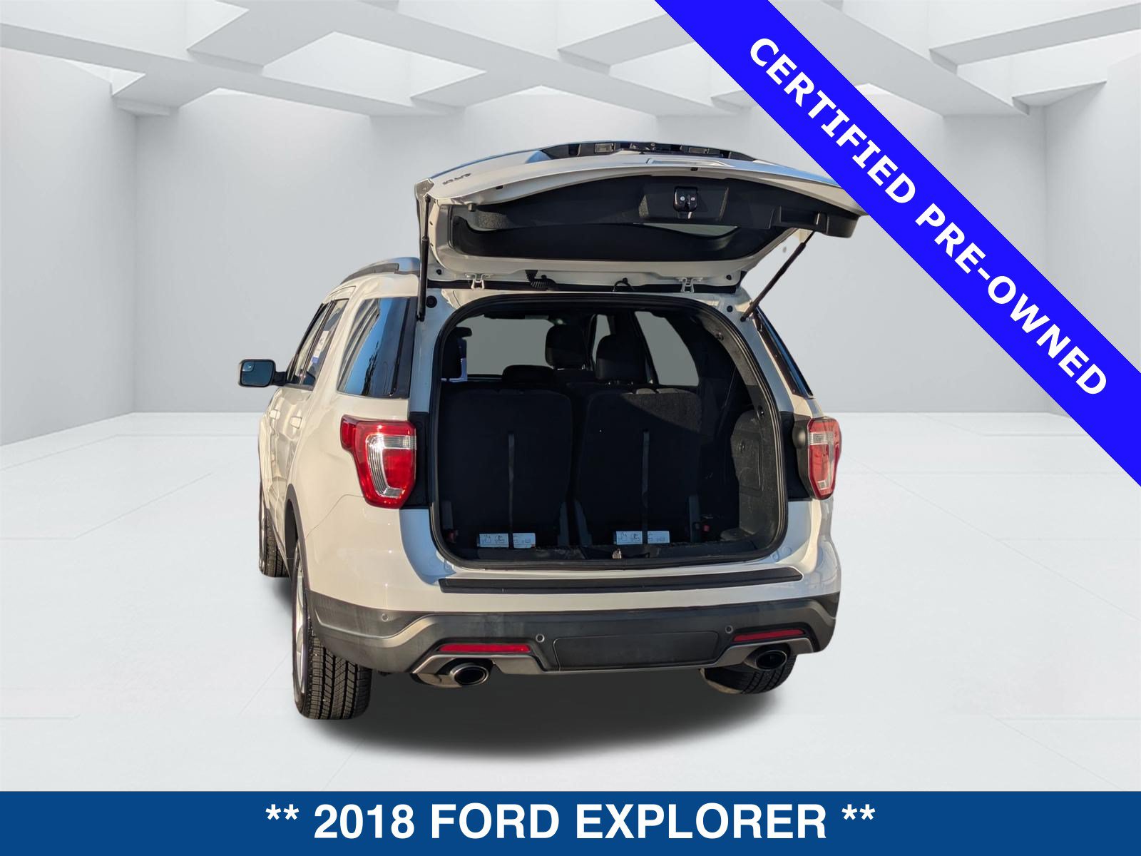 Used 2018 Ford Explorer XLT w/ Class II Trailer Tow Package FWD image 14