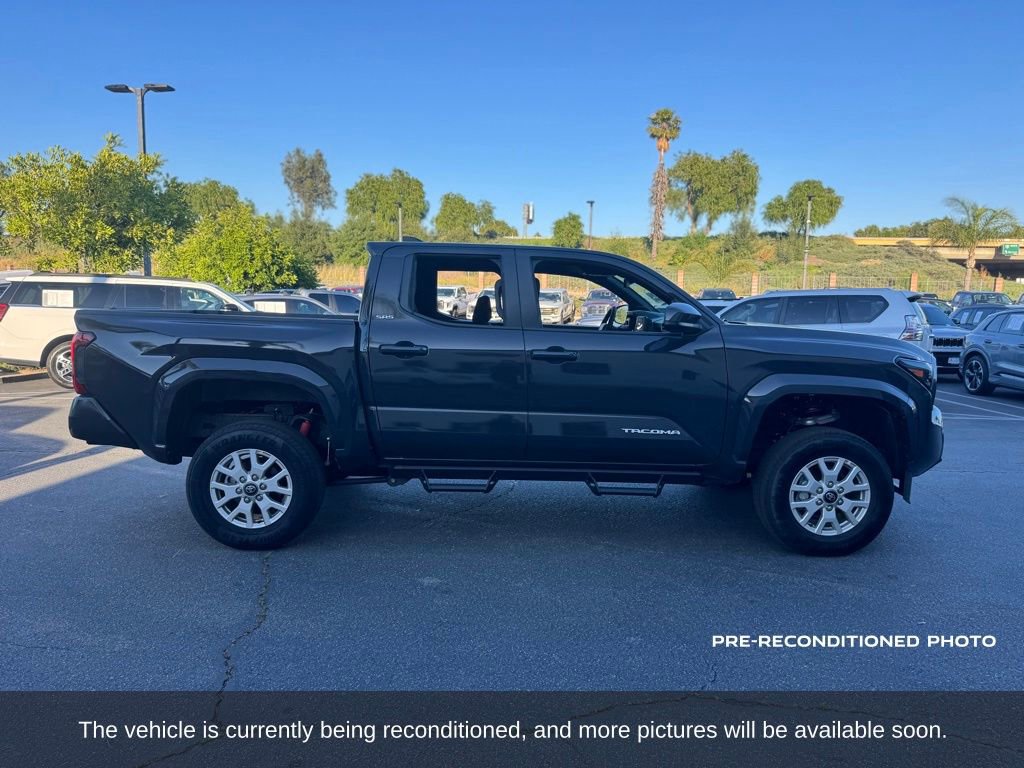Used 2025 Toyota Tacoma SR5 AWD/4WD image 6