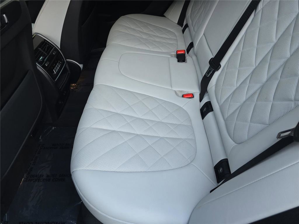 Used 2024 BMW X5 xDrive40i w/ Executive Package image 16