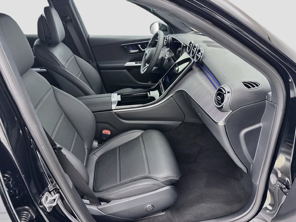 Certified 2026 Mercedes-Benz GLC 300 image 18
