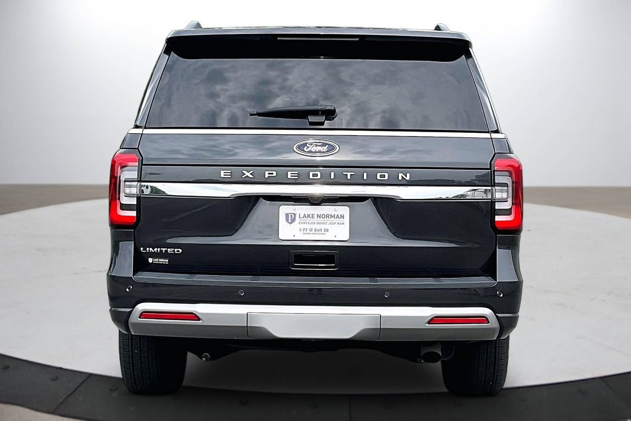 Used 2024 Ford Expedition Limited AWD/4WD image 7