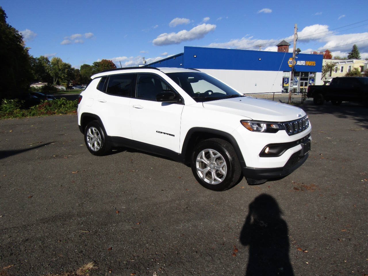 Used 2024 Jeep Compass Latitude AWD/4WD image 37