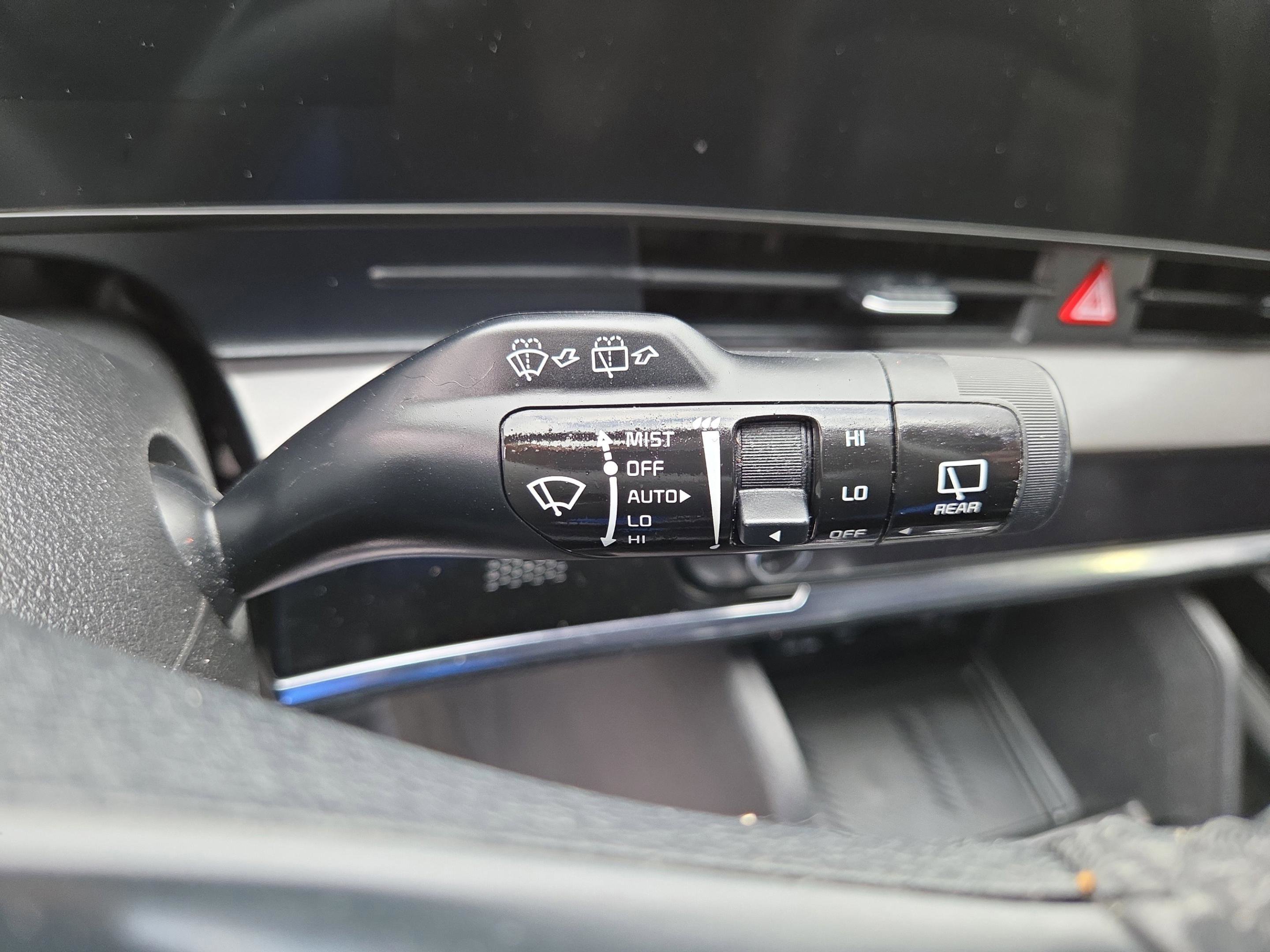 Used 2023 Kia Sportage EX image 15