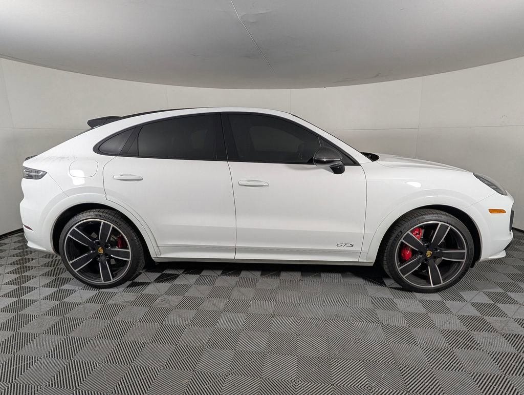Used 2023 Porsche Cayenne GTS AWD/4WD image 8